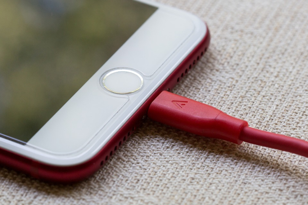 手机充电的正确方法 The Right Way to Charge Smartphone